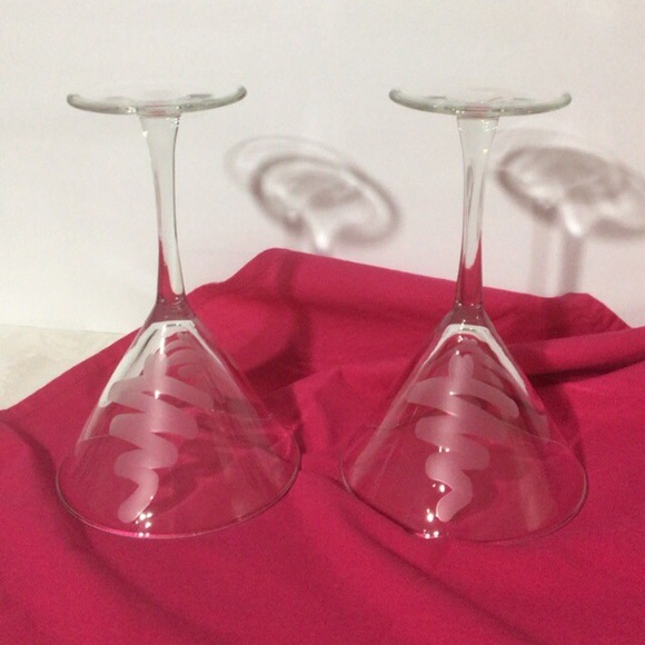 Two (2) Etched Christmas Tree Design 8.5 oz. Martini Glasses - Picture 6 of 9